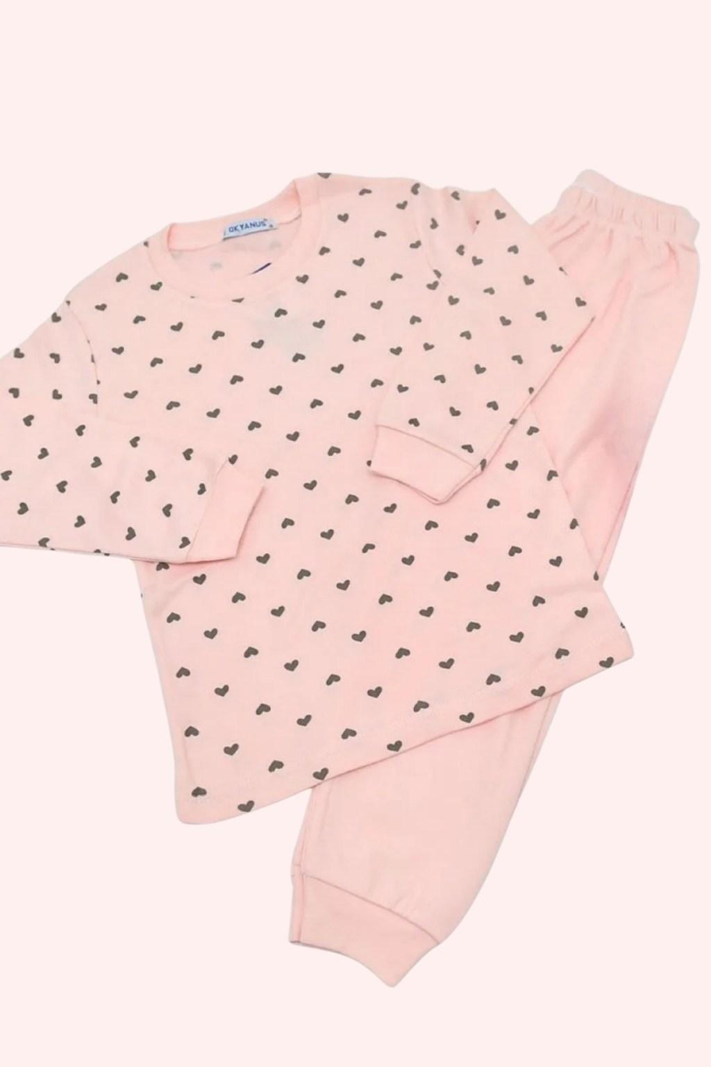 Kız Çocuk Kalp Desenli Pijama Takımı – 2’li Set (2-5 Yaş)