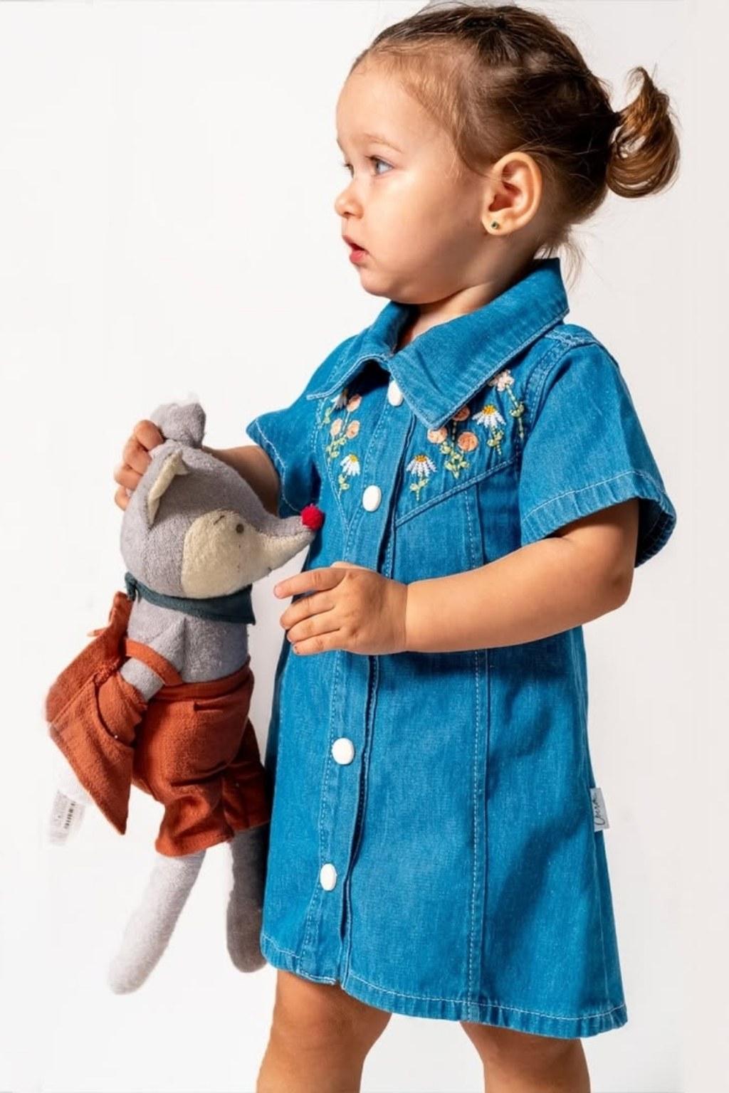 Kız Çocuk 2-5 Yaş Nakışlı Kot Elbise