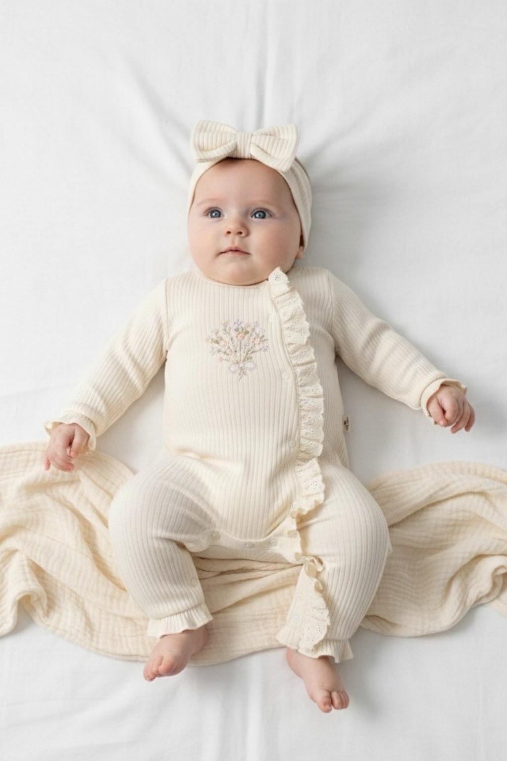 0-12 Ay Bandanalı Dantelli Şeritli Fitilli Tulum (Çiçek Nakışlı)